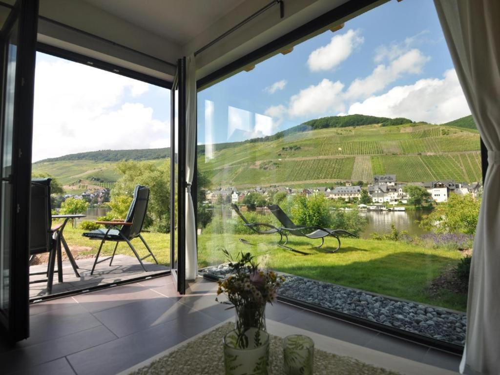 Ferienwohnung Am Moselufer Zell an der Mosel Exterior foto